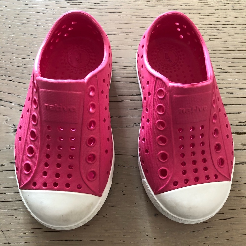NATIVE toddler shoes 💕